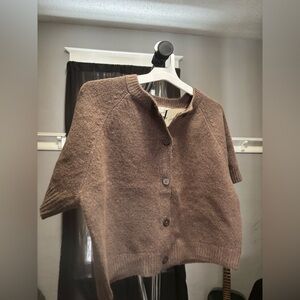 Universal Thread Cropped Button Front Cardigan in Mocha